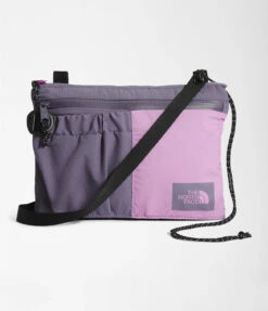 The North Face MOUNTAIN SHOULDER BAG